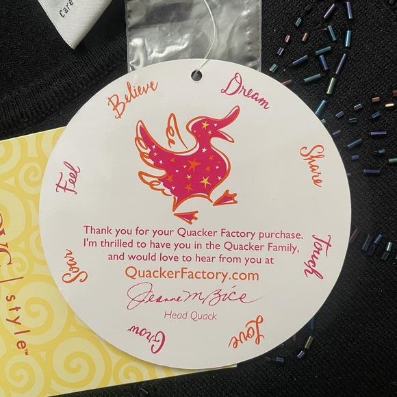 Quacker Factory Womens Beaded Silk Blend Sweater Size XS Black Dragonflies - Picture 11 of 11